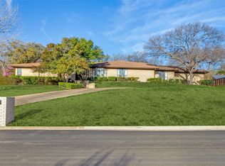 2116 Hidden Creek Rd, Fort Worth, TX 76107