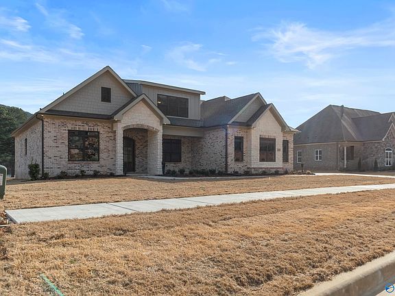 3rd image of 4608 Stone Mont Dr