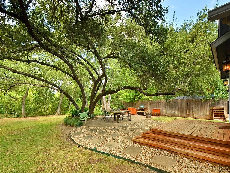 5018 Shoal Creek Blvd — Photo 33
