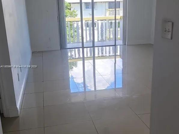 15201 NE 6th Ave APT C307, Miami, FL 33162