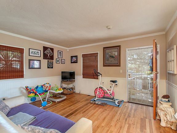 3rd image of 2621 Tuberose St