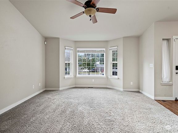 5th image of 3030 31st Lane NE