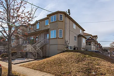 437 Laconia Avenue, #1