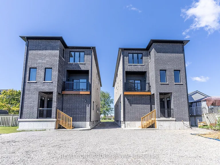 227 Grenfell St #1 — Photo 4