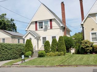 8 Cauldwell St, Eastchester, NY 10709