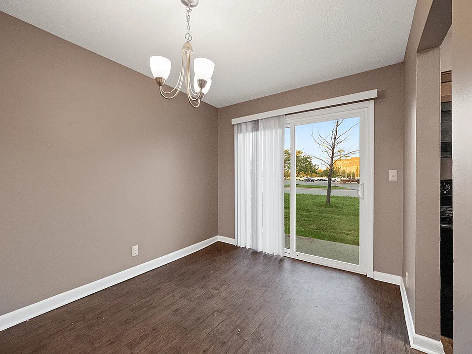 Huntley Ridge Townhomes — Photo 3