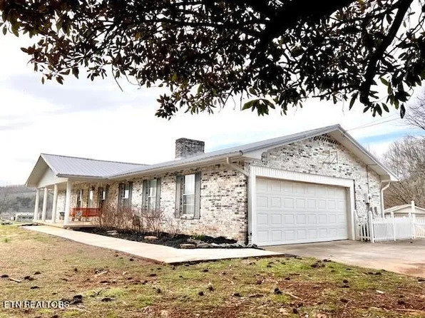 401 Poplar Creek Rd, Oliver Springs, TN 37840