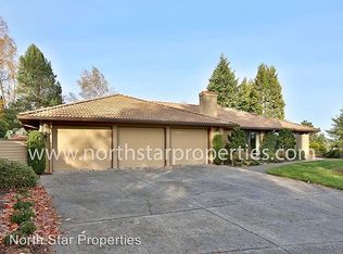 1361 Country Cmns, Lake Oswego, OR 97034