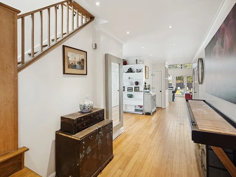 24 Pleasant Ln — Photo 17