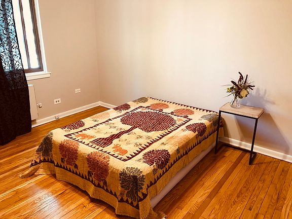 5th image of 2032 W Jarvis Ave APT 2B