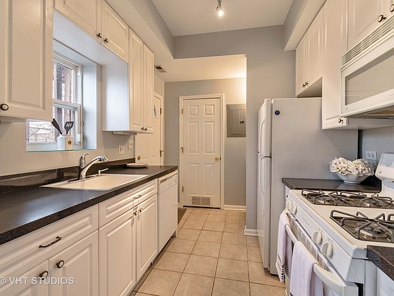 5th image of 1405 W Rosemont Ave APT 3E