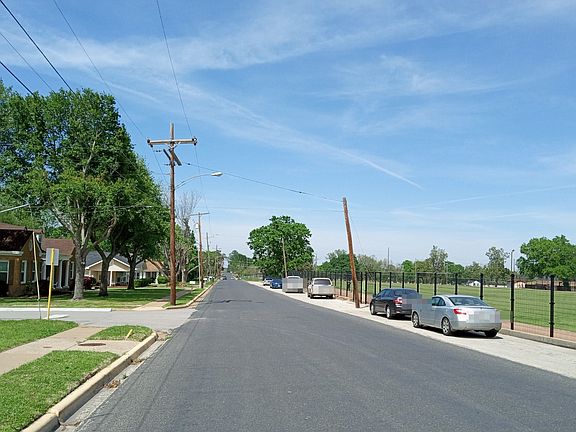 4th image of 1802 Avenue O