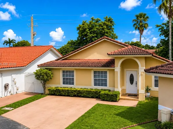 7251 SW 113th Court Cir, Miami, FL 33173