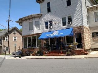 74 Main St #6, Califon, NJ 07830