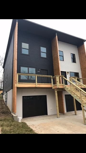 1st image of 453 N 1st St