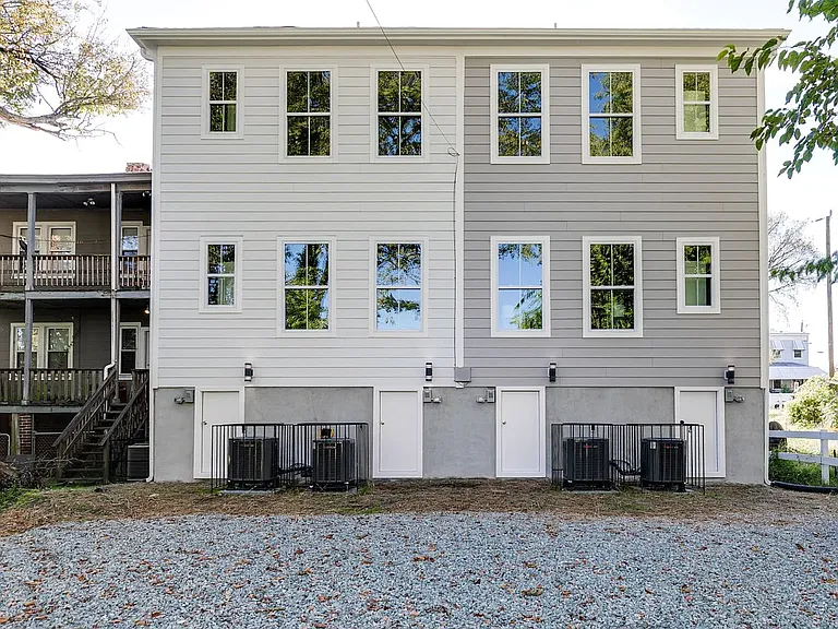 1108 N 21st St — Photo 13