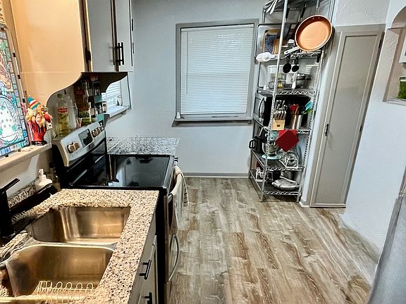 3rd image of 1700 8th Ave