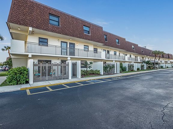 3rd image of 180 Paradise Blvd #18010