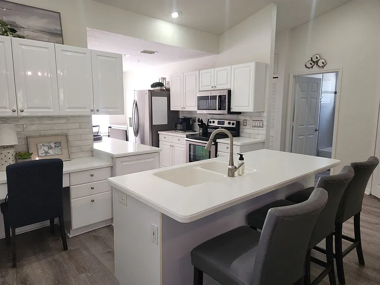 6503 Fairway Gardens Dr — Photo 9