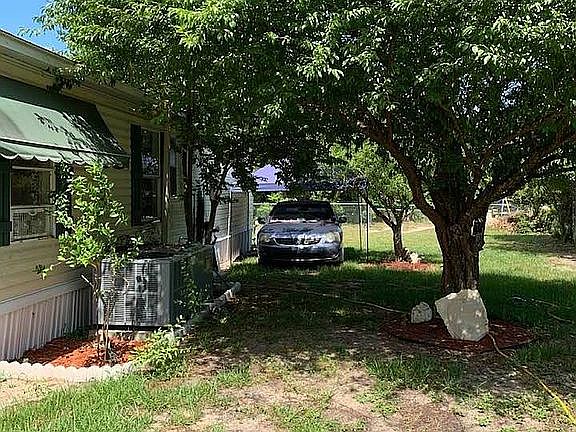 5th image of 17395 SE 14th St