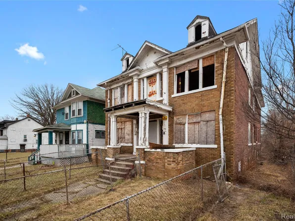 247 Midland St, Highland Park, MI 48203