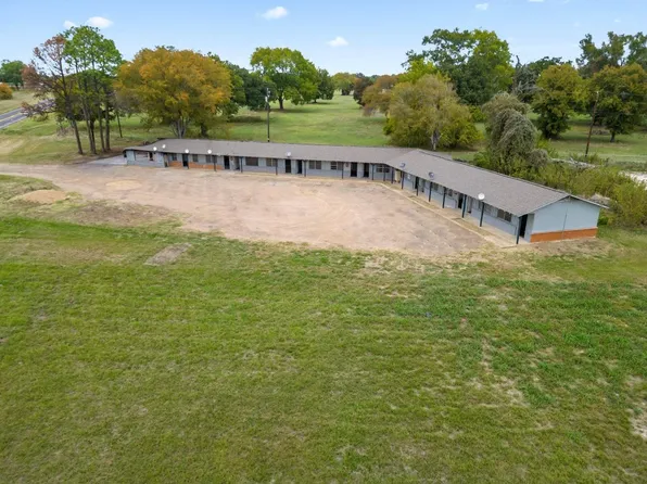 900 S Tool Dr, Tool, TX 75143