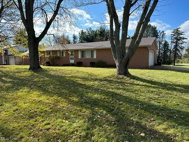 4955 Sharonwood Ave NW photo 1