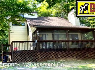 6078 Boardwalk Dr, Tobyhanna, PA