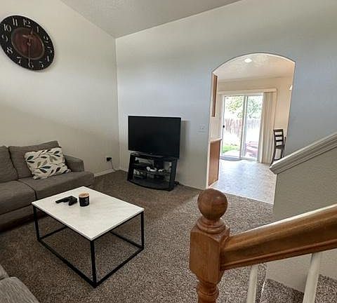 2nd image of 4823 Charmae St