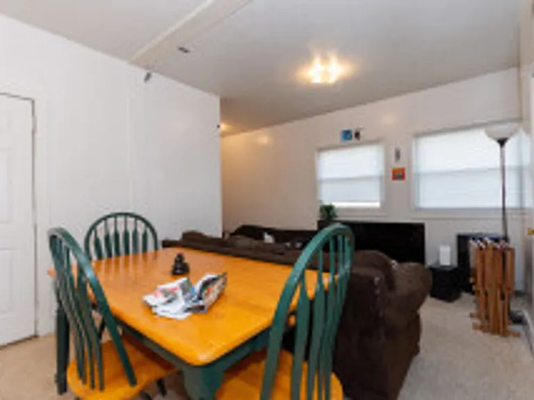 14 Ashford St #A — Photo 4