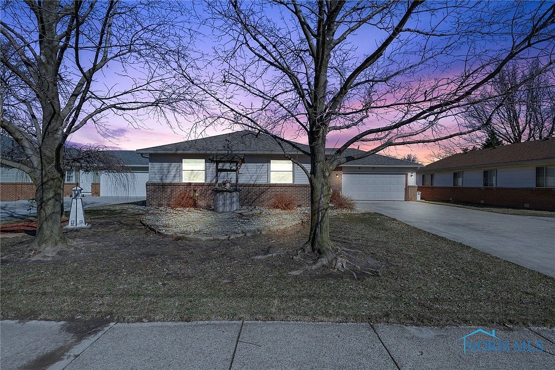 3213 Brown Rd, Oregon, OH 43616 Zillow