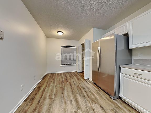 4th image of 3943 E Hunters Lake Cir
