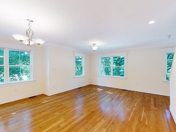 2nd image of 5A Charles Park Rd #5A