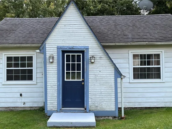 565 7th Ave, East Liverpool, OH 43920