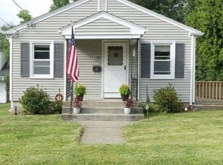 118 Randolph Ave, Tiverton, RI 02878