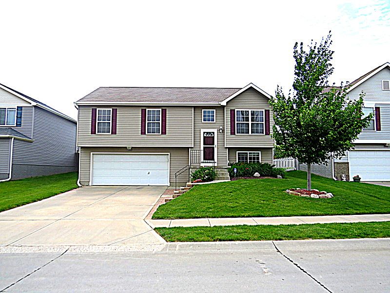 1st image of 5810 S 193 St