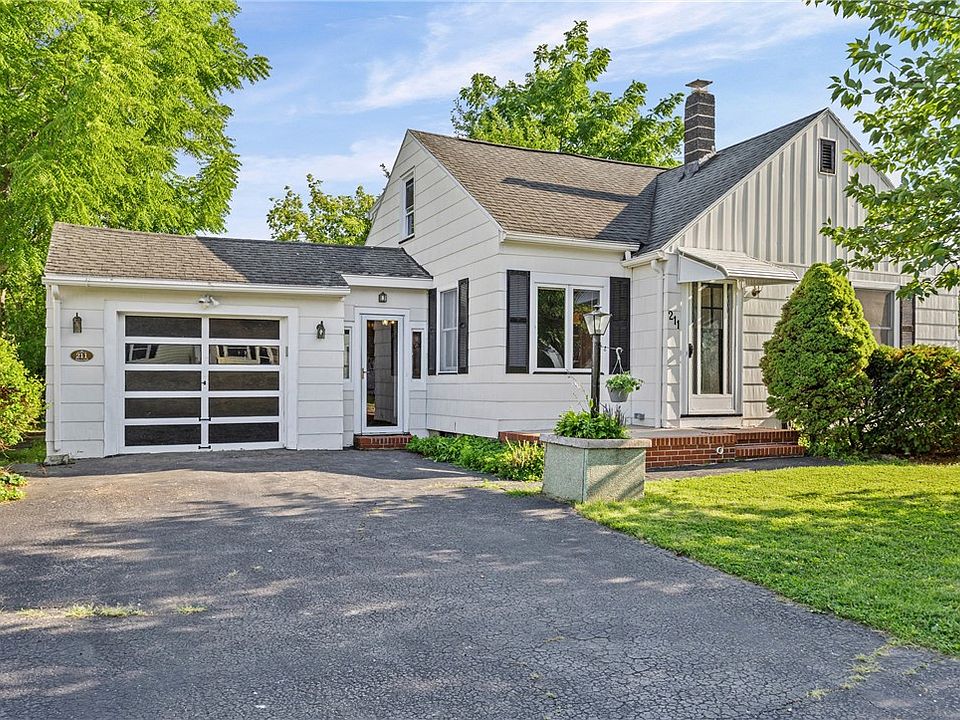 1st image of 211 Heberle Rd
