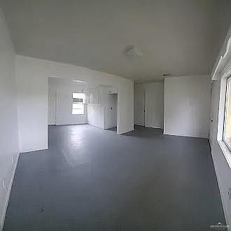 4th image of 673 Santa Fe St