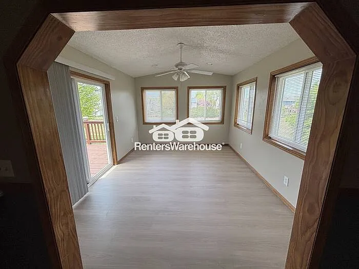 329 Alexander Ct — Photo 11