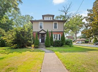 6275 Pine Grove Ave, Niagara Falls, ON L2G 4J4