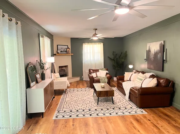 2929 Ohio Ave, Joplin, MO 64804