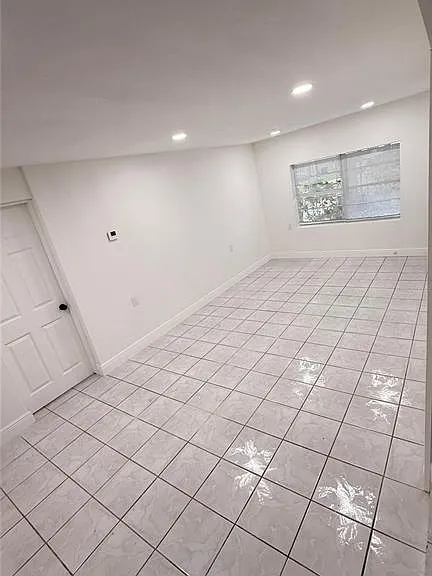 7332 N Cedar Point Dr #1 — Photo 2