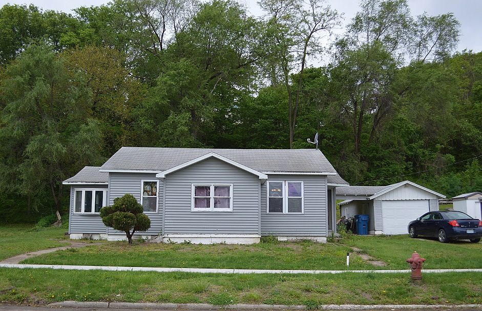 1st image of 313 N Main St