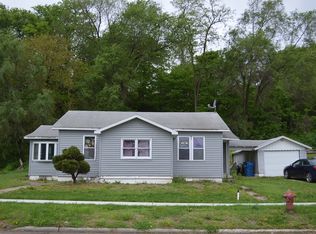 313 N Main St, La Grange, MO 63448