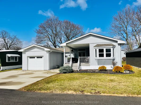 9 Velma St, Strathroy Caradoc, ON N7G 3L2