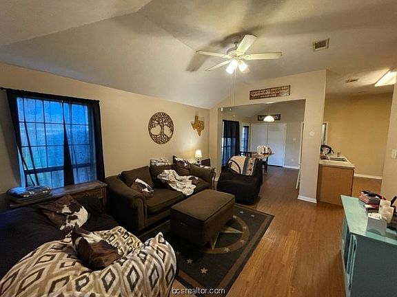 4th image of 3502 Wild Plum St