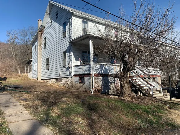 44 Crest St, Barnesville, PA 18214