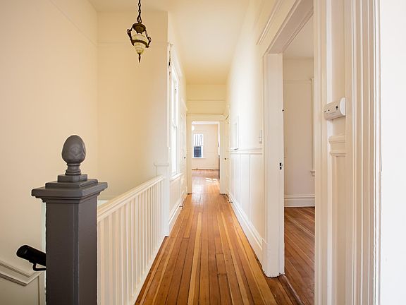 5th image of 1538 Grant Ave