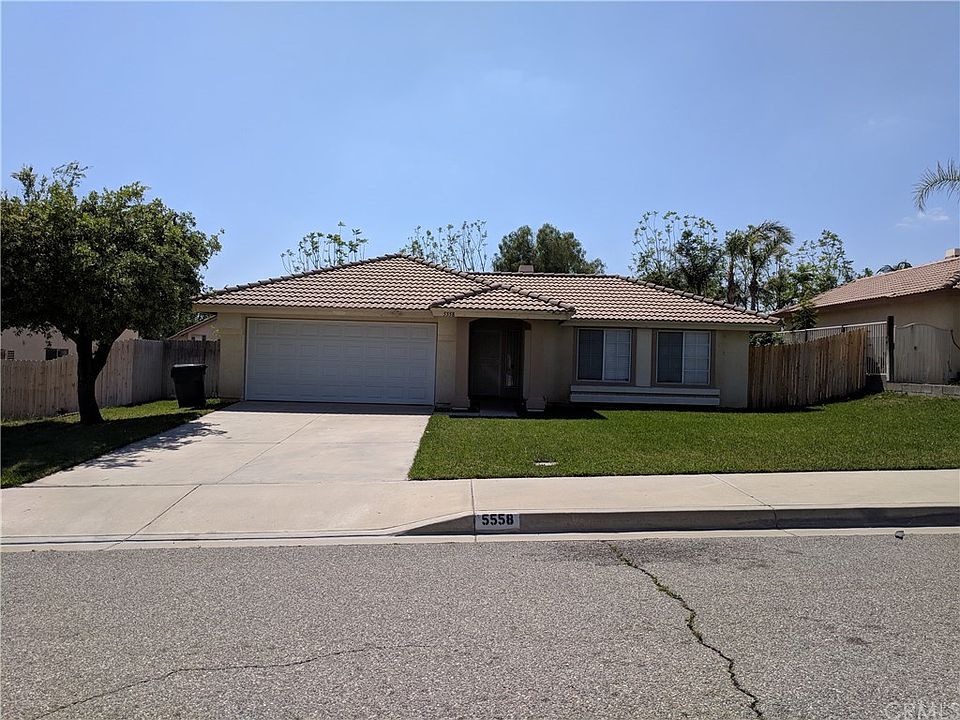 1st image of 5558 N Cedar Dr