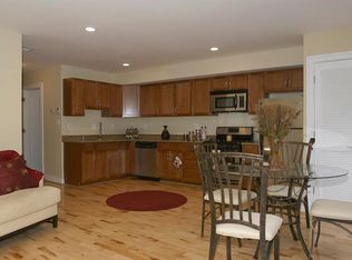 306 Atlantic St SE APT 12, Washington, DC 20032